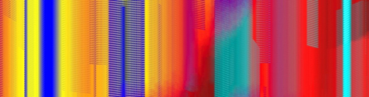 Abstraktes Bild mit vertikalen, bunten Streifen und leuchtenden Farben in Gelb, Rot, Blau und Grün.